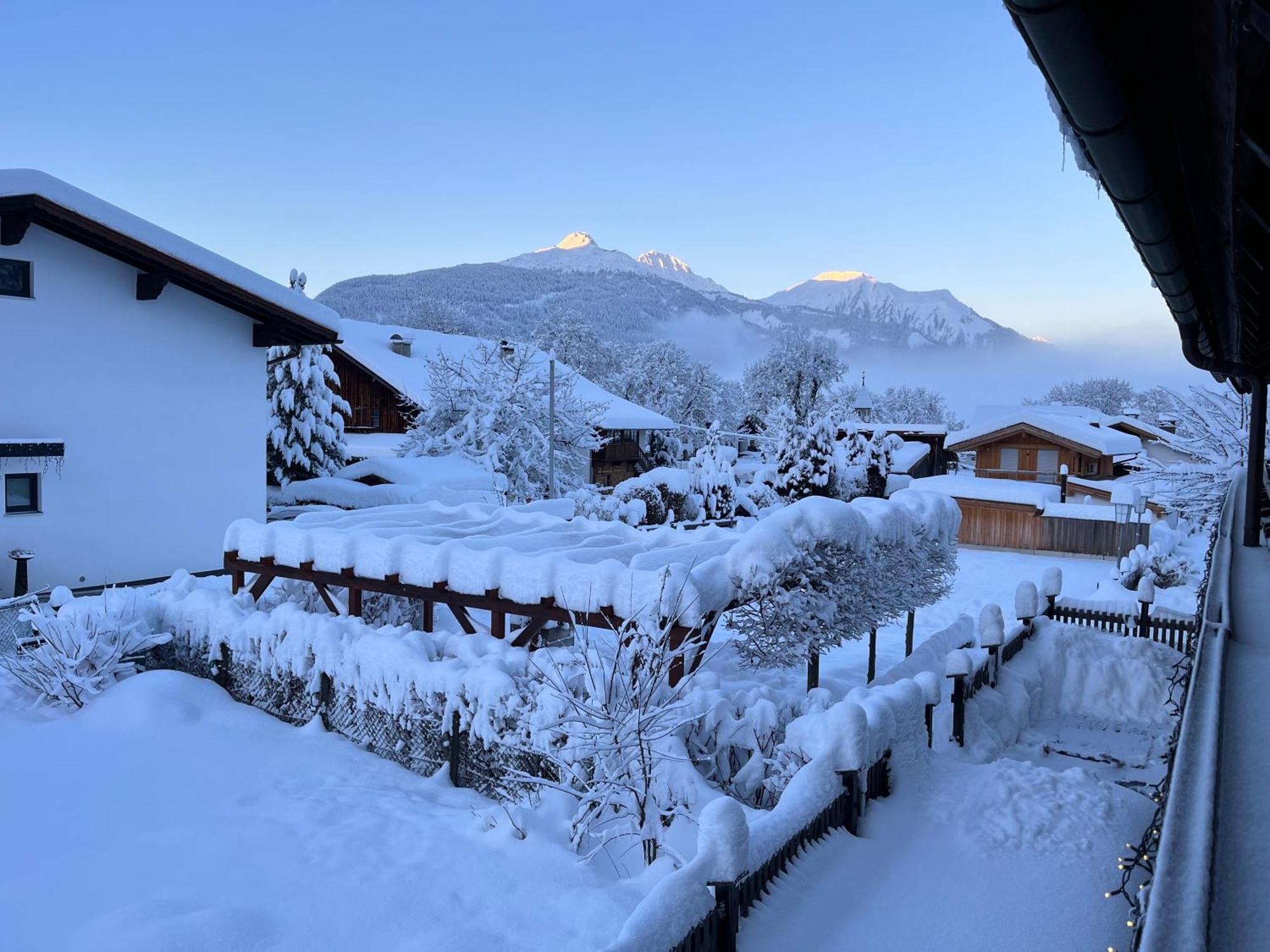Haus Alpenblume Apartamento Ehrwald Exterior foto